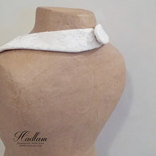 Load image into Gallery viewer, Baby Elegant Bib