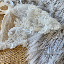 Load image into Gallery viewer, Camila Bonnet - Hadlam
